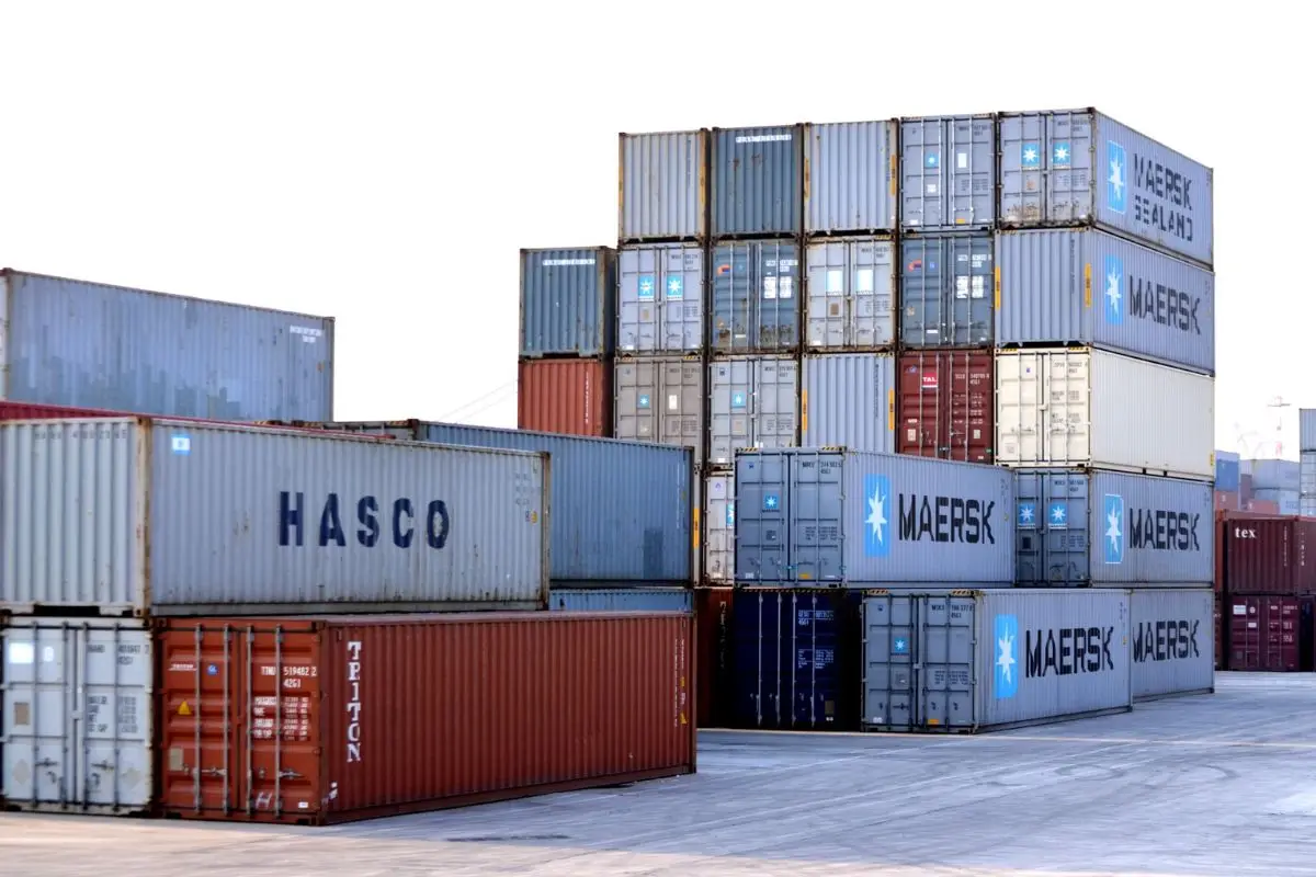 Medidas internas de um container: guia prático com dimensões úteis e máximo aproveitamento interno